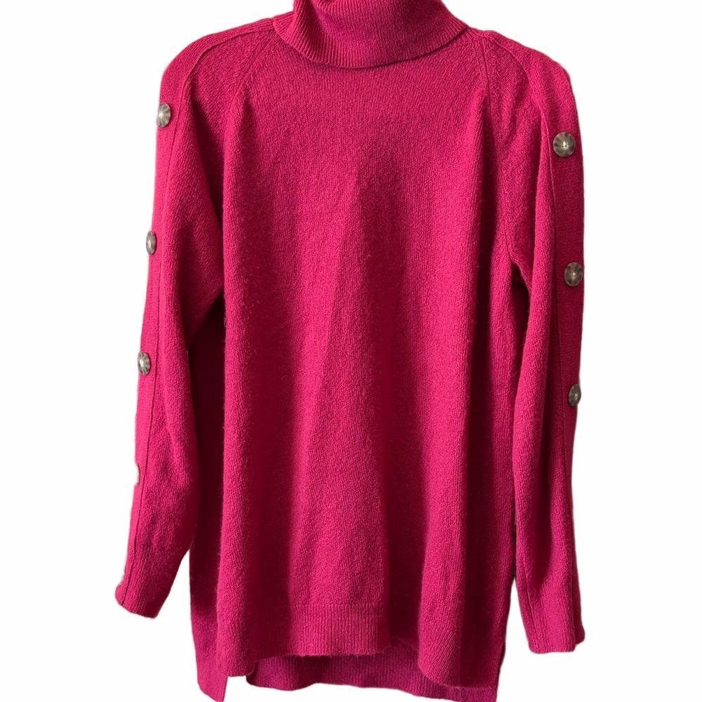 APT.9 size M Raspberry Turtle Neck tunic sweater.
